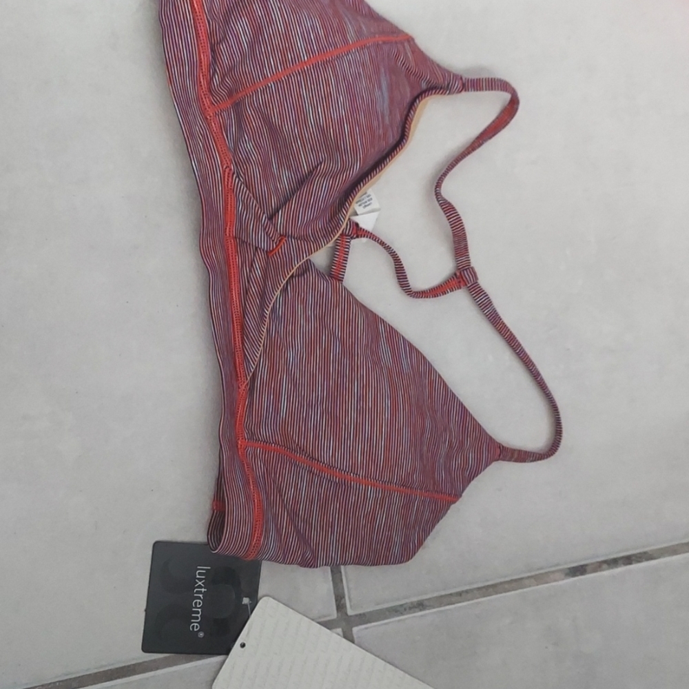 Lululemon pranayama bra sz10